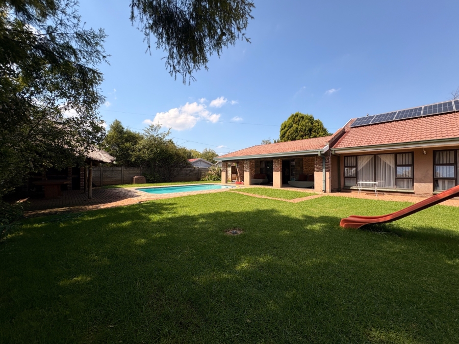 4 Bedroom Property for Sale in Stilfontein Ext 4 North West